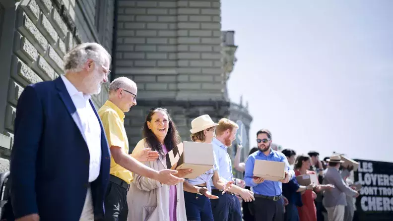 Dépôt de l'initiative